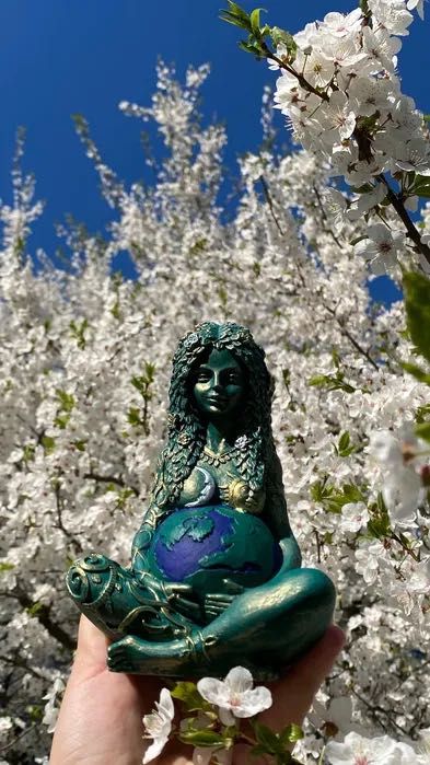 Figurka Bogini Gaia Ziemi statuetki tynków