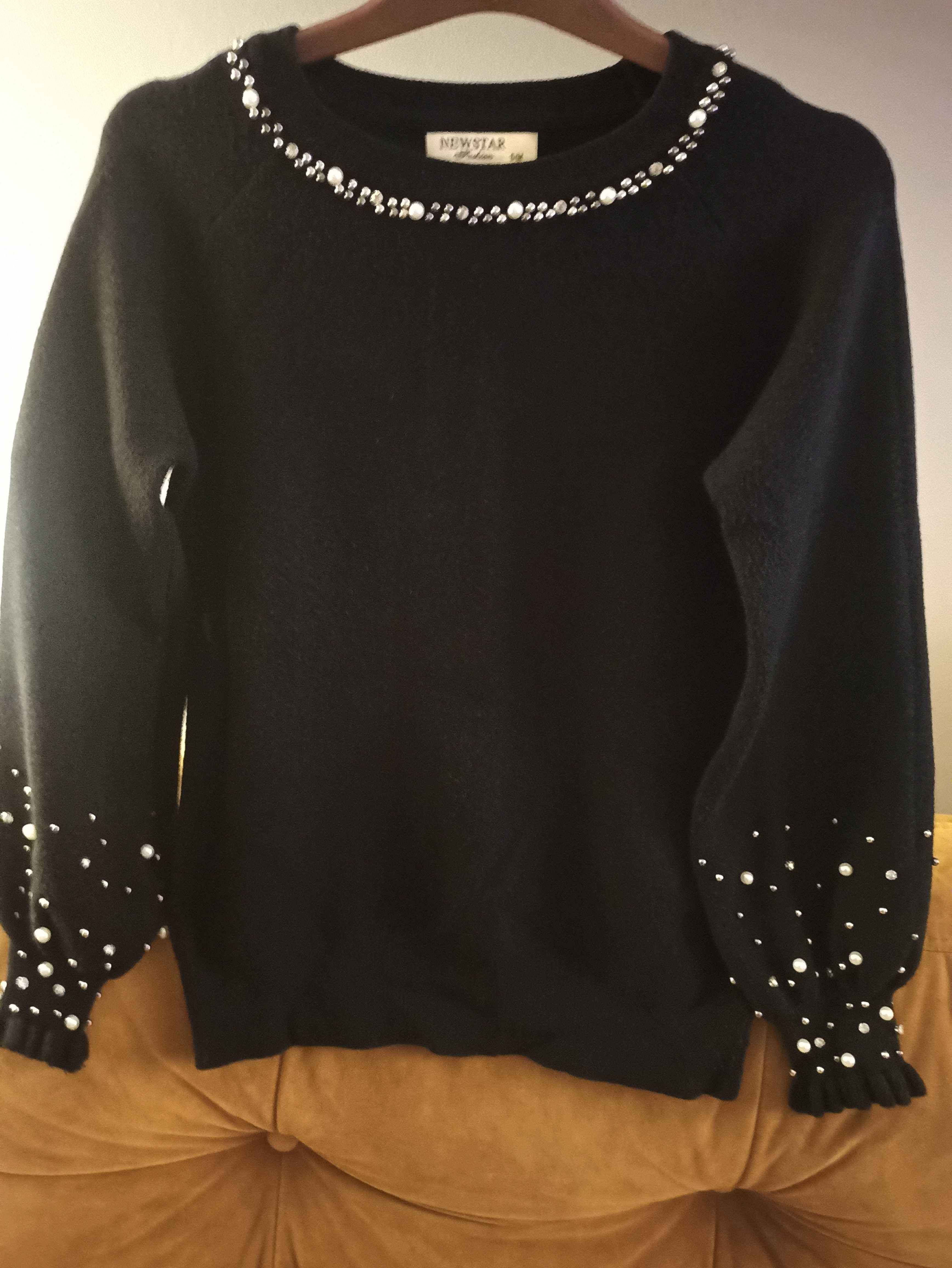 Sweter z perelkami, S/M