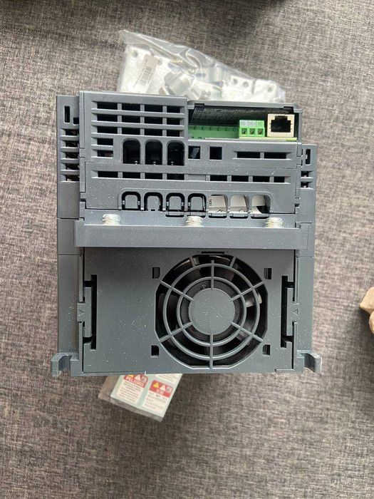 Перетворювач частоти Schneider ATV320 3 кВт Нові та б/у