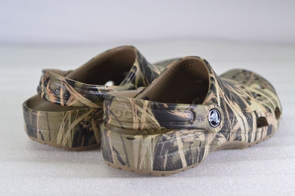 Босоножки Crocs Classic Kids RealTree Clogs Khaki