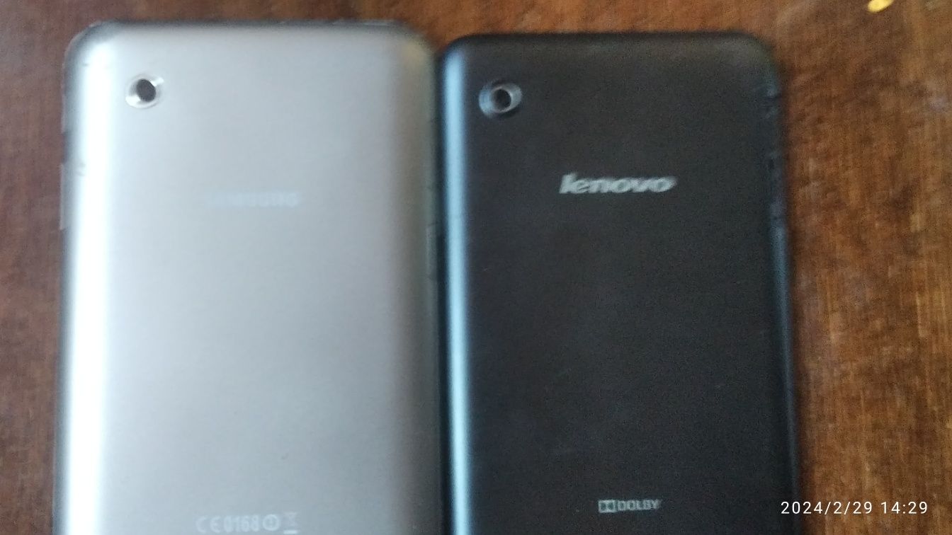 Планшет Lenovo и Samsung