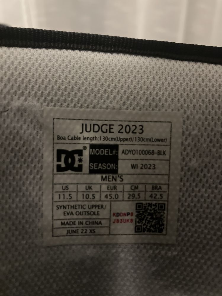 DC JUDGE 2023 / 45 / 29,5 cm /