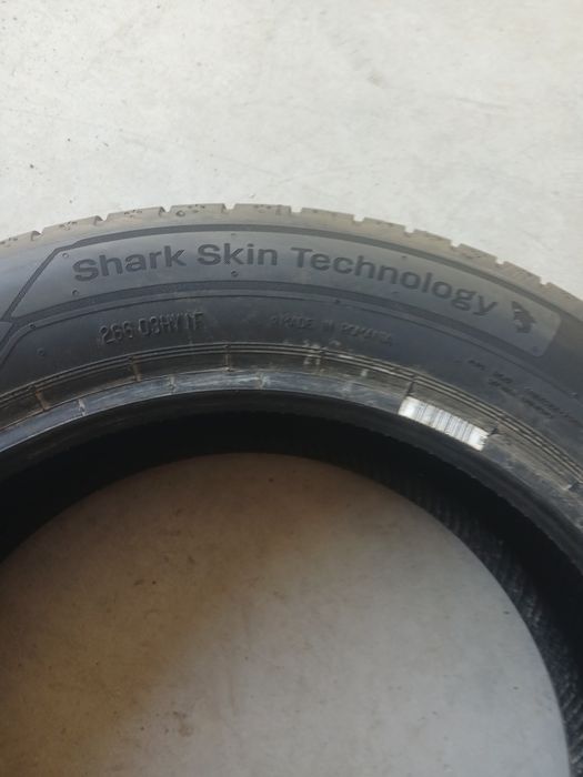 2 pneus 195 55 r16 uniroyal  novos