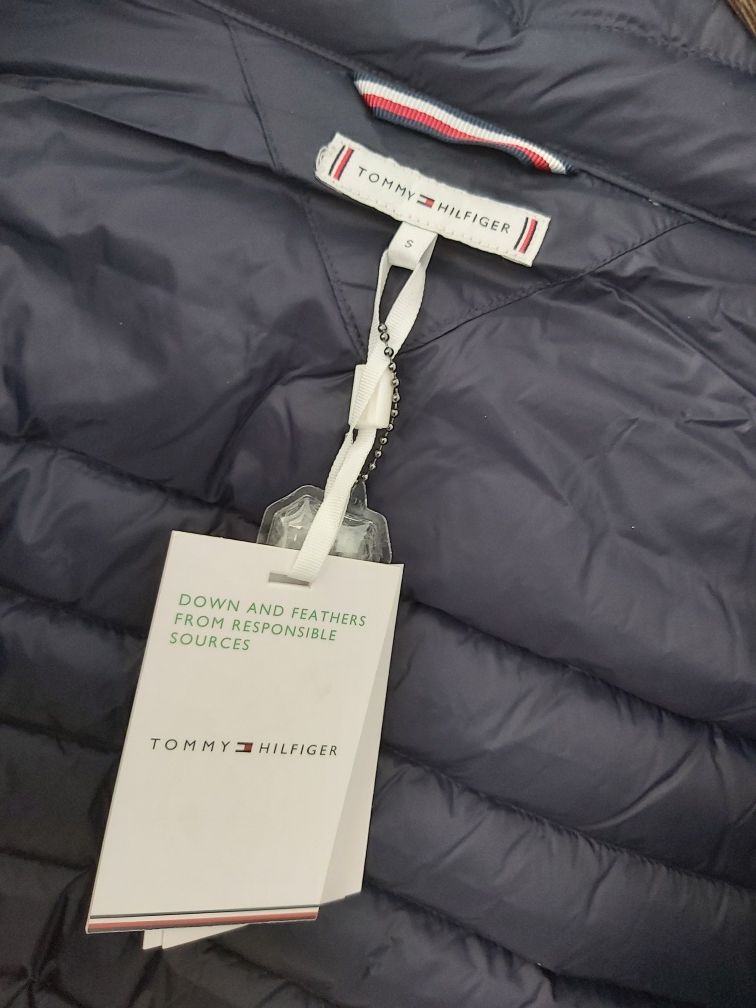 Kurtka puchowa krótka bomberkaTOMMY HILFIGER navy granat S