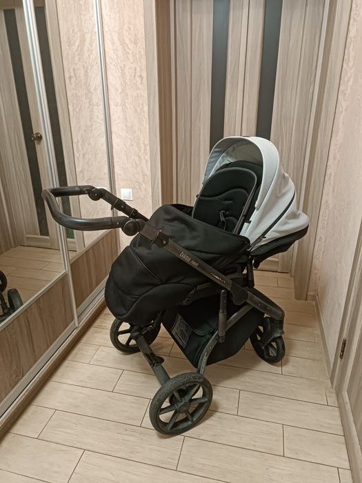 Коляска 3 в 1 Roan Bass Next