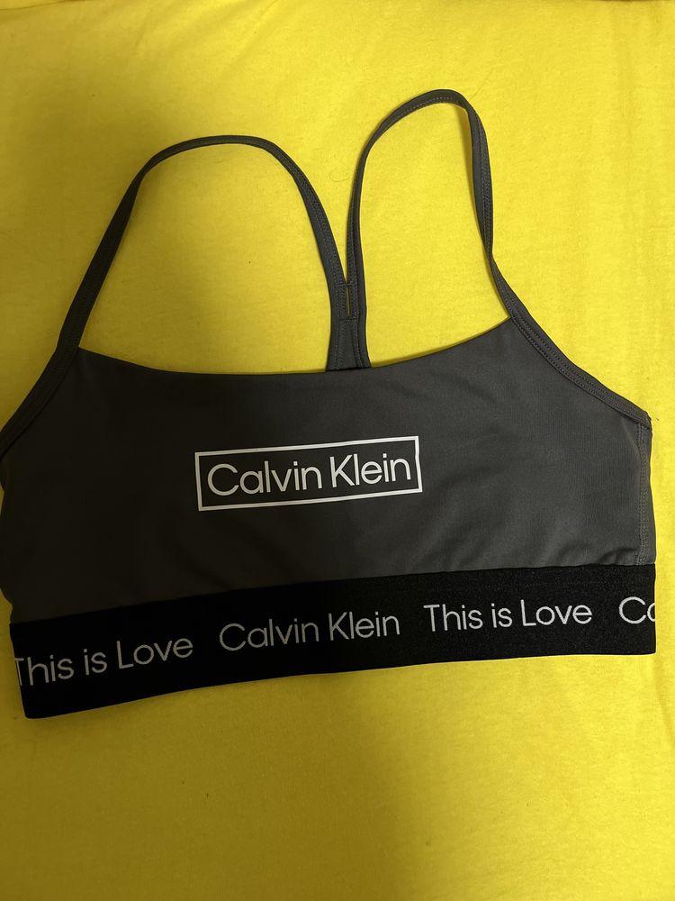 Топ спортивный Calvin Klein
