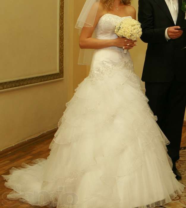 Свадебное платье Miss Kelly Франция. Было одето всего на 3 часа!