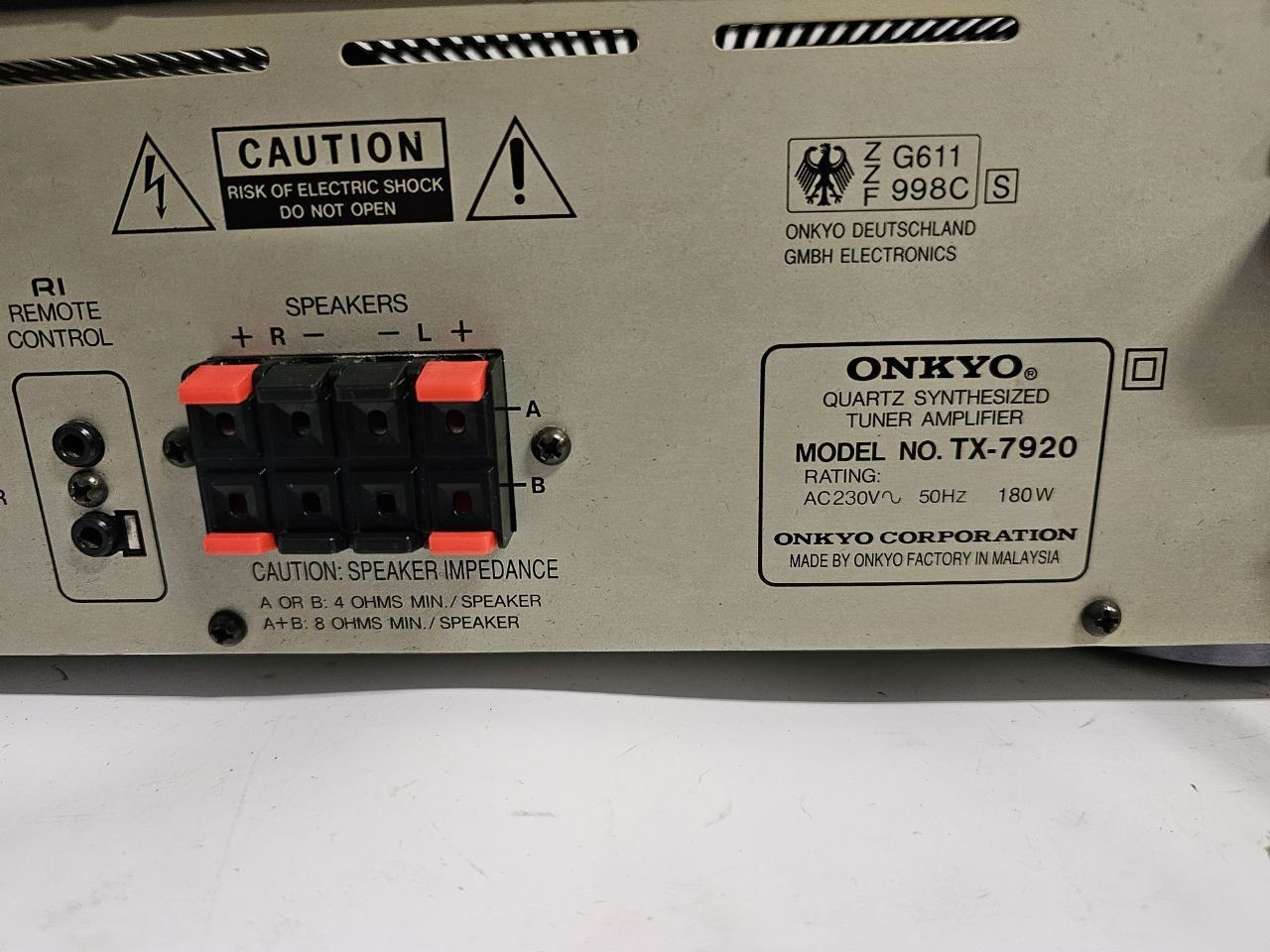 Amplituner stereo Onkyo TX-7920, Germany