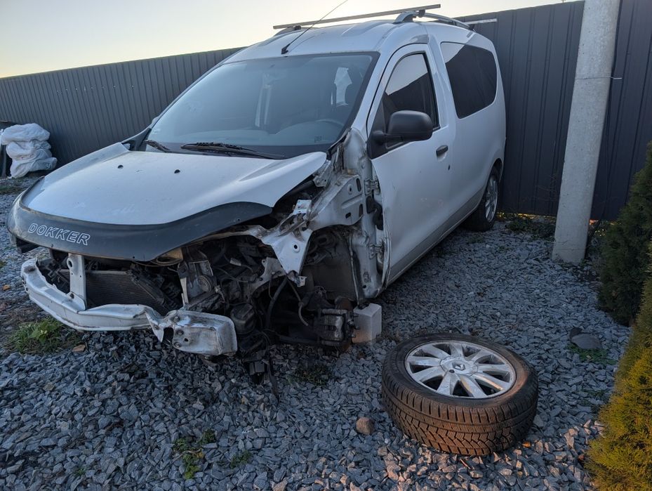 Рено докер після ДТП