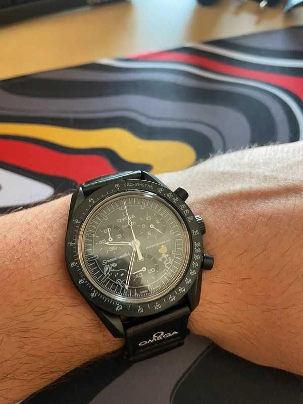 Omega x Swatch SO33B700 Snoopy Najniższa Cena w 2024