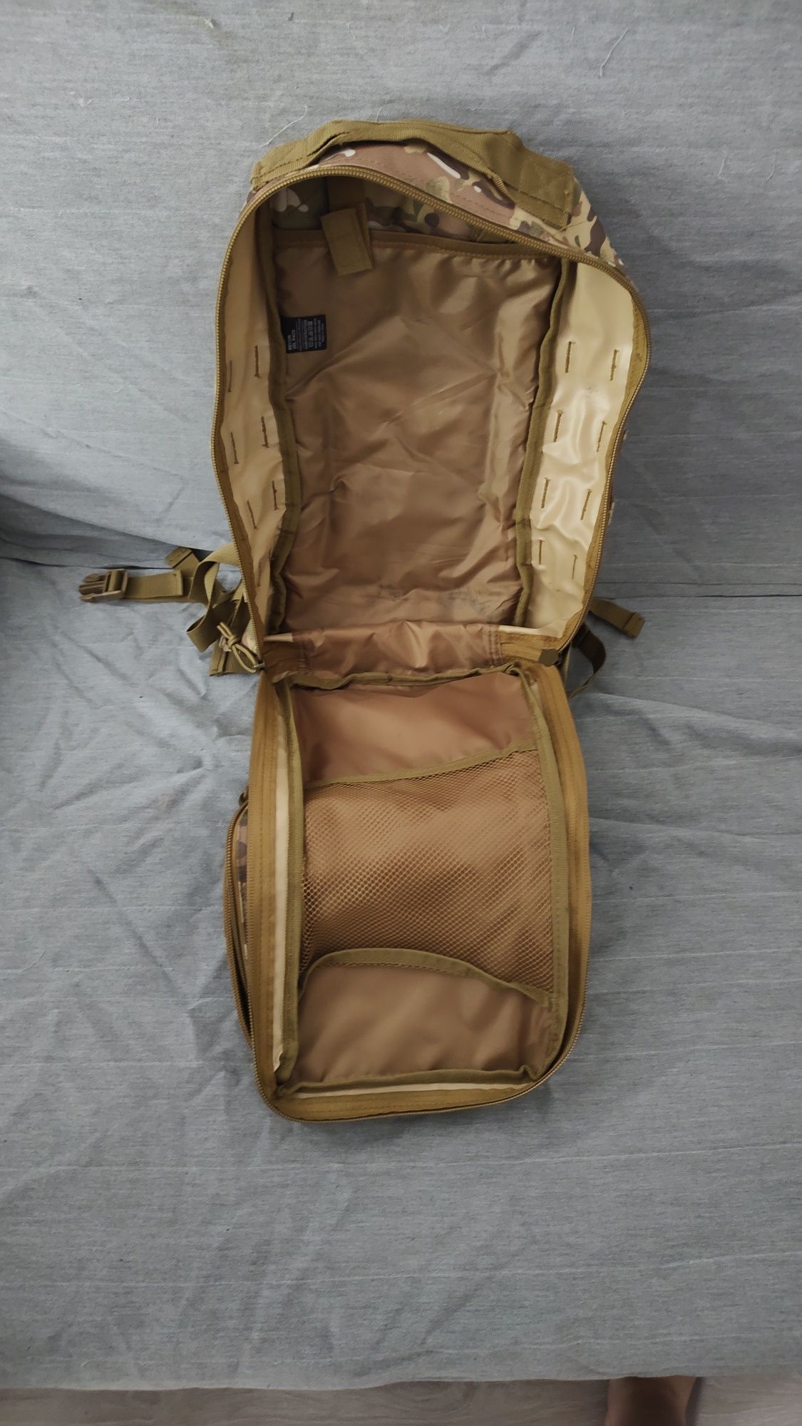 Plecak Highlander Forces Recon 20 l - Arid MC Camo