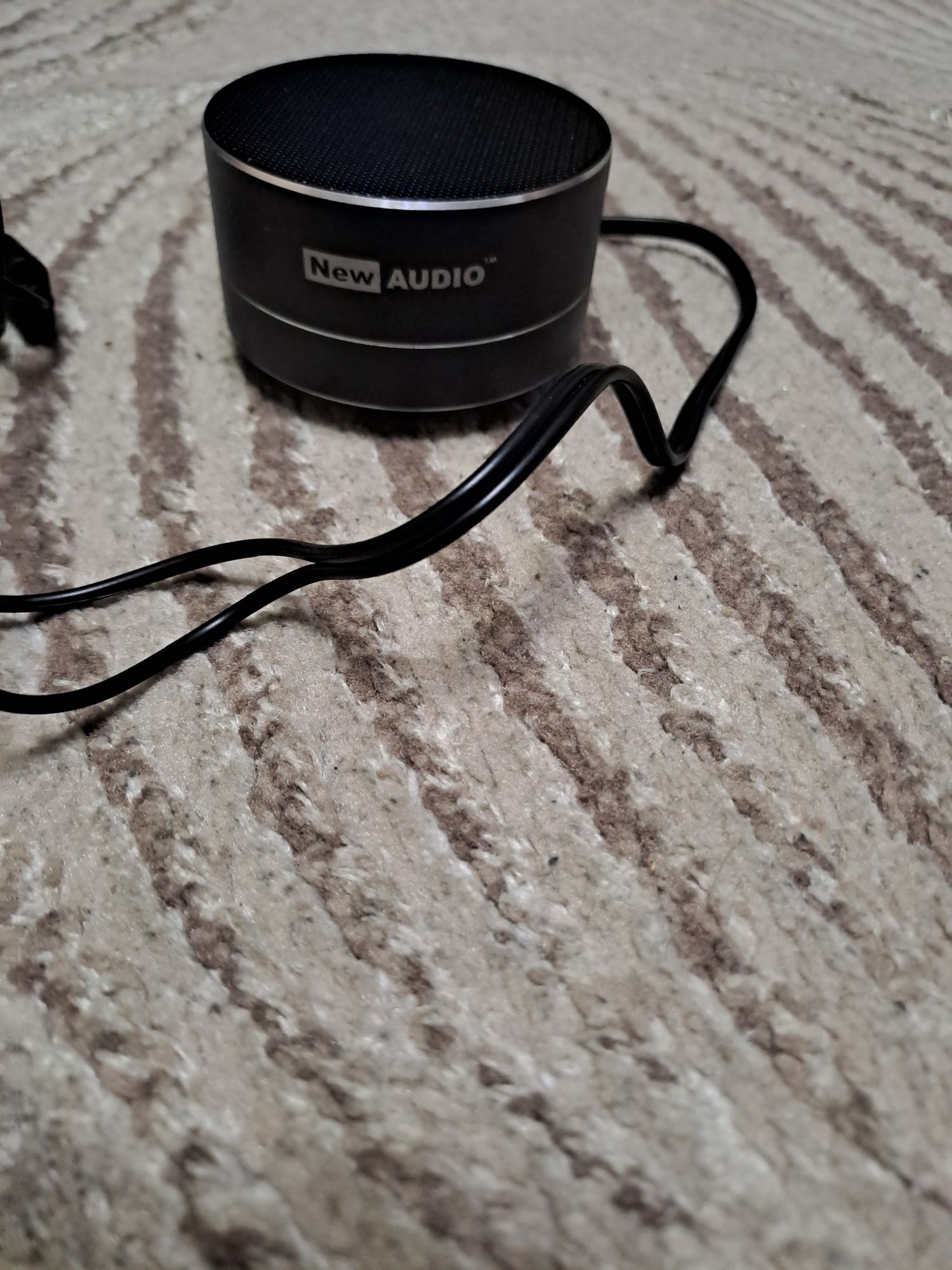 Sprzedam głośnik New Audio