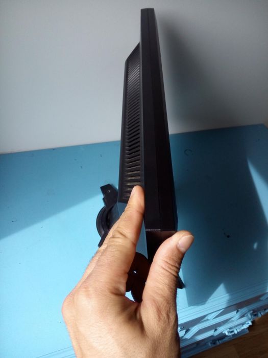 Monitor LCD pc acer 40x23 cm