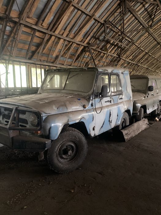 Продам два автомобілі УАЗ