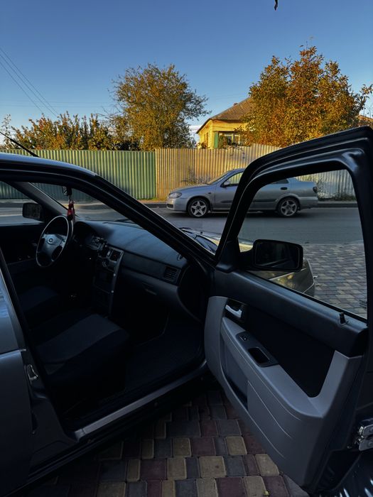 Lada Priora 2011 2170 люкс комплектация