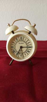 Oryginalny,wzorowany na starych, zegarek, budzik "Slava" . ZSRR