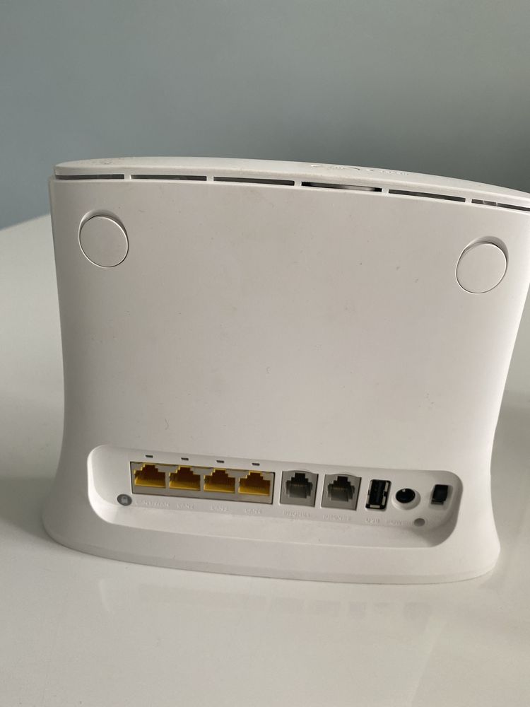 Router LTE model MF283V