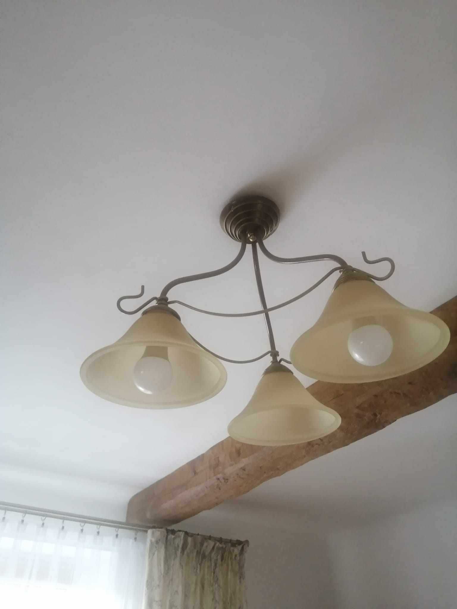 Żyrandol w idealnym stanie sprzedam