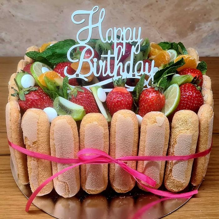 Десерти, торти та тістечка на замовлення