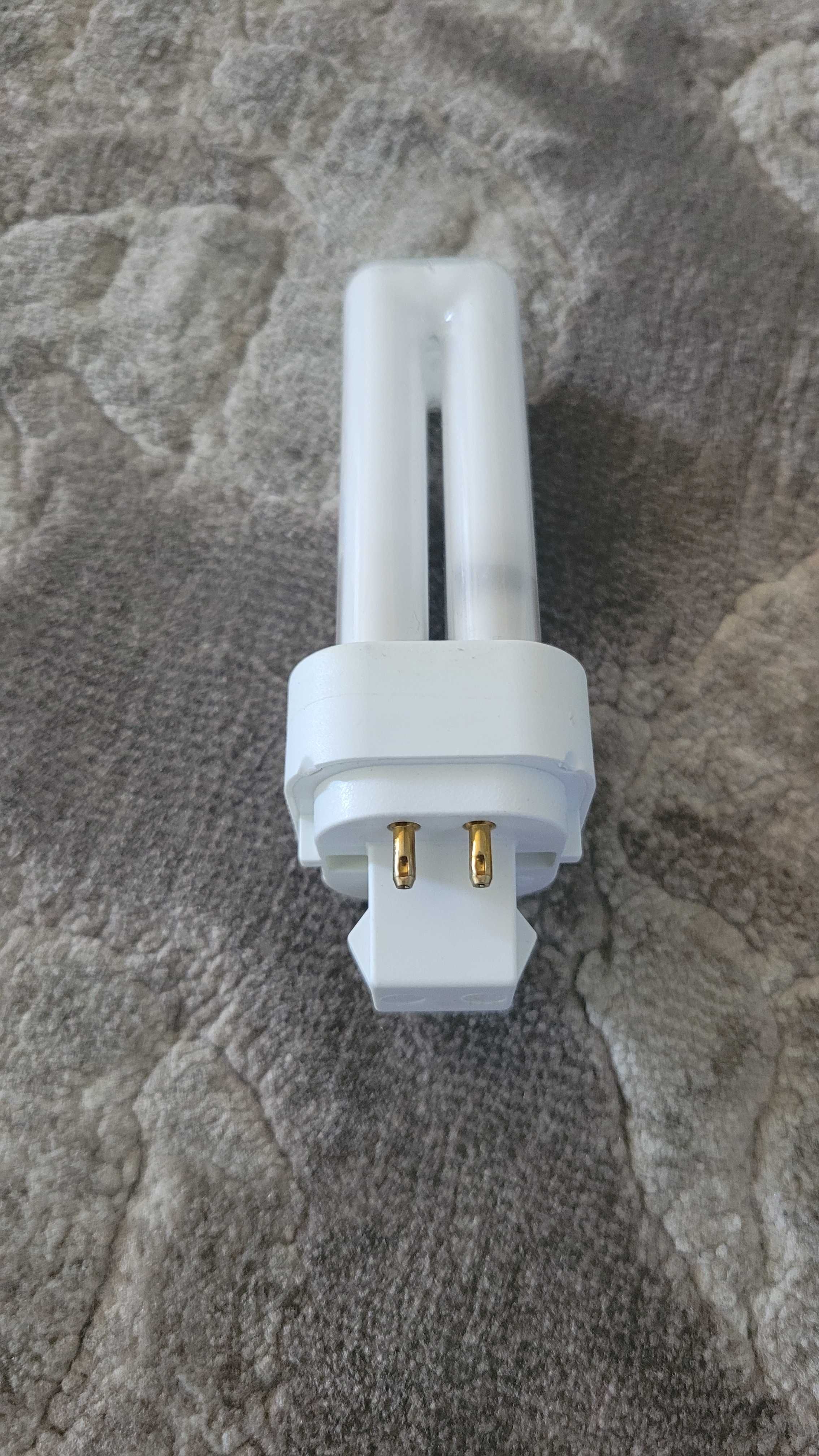 Świetlówka kompaktowa OSRAM DULUX D/E 10W/827 G24q-1