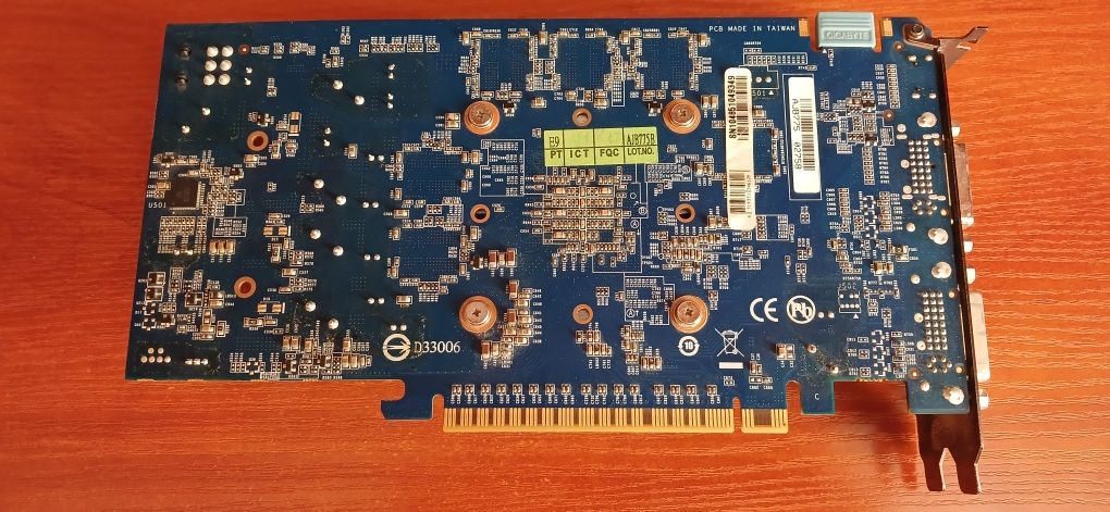 Видеокарта Gigabyte GeForce GTS-450 512МБ