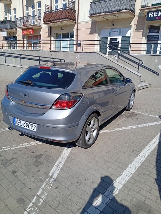 Opel Astra h GTC turbo 2.0