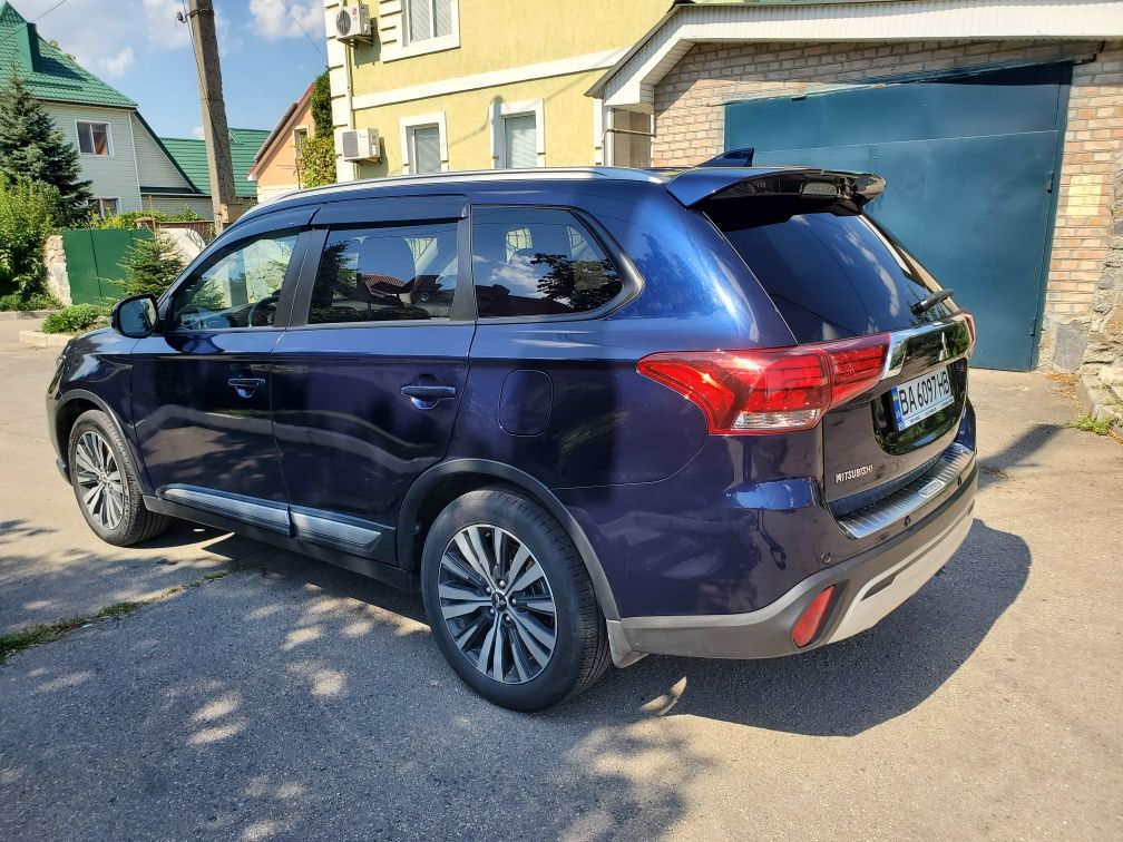 Mitsubishi outlander Ultimate