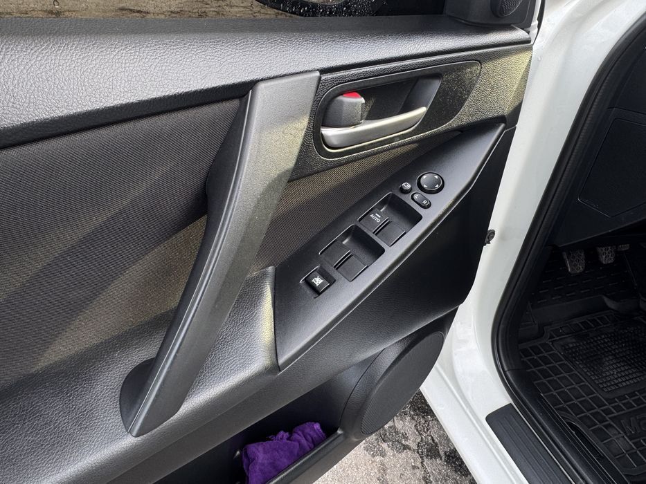 Продам MAZDA 3,  1.6 dizel