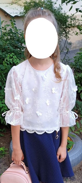 Блузка блуза кофточка нарядна на перше вересня на 8-9 років