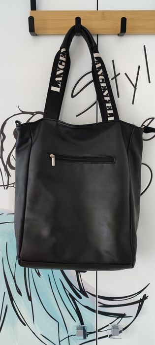 Torebka czarna eko skóra miękka A4