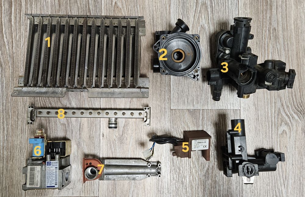 Продам Б/У запчасти котла Ariston EGIS 24 CF.