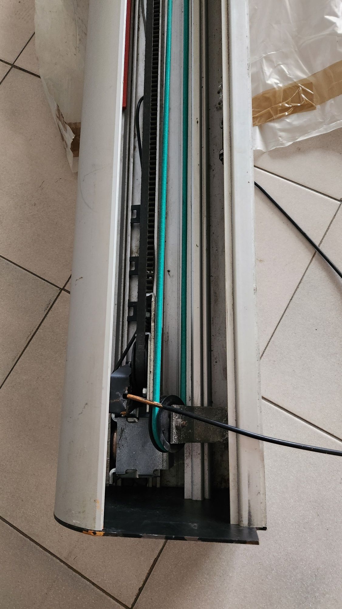 Automatismo modelo Bist portas de vidro