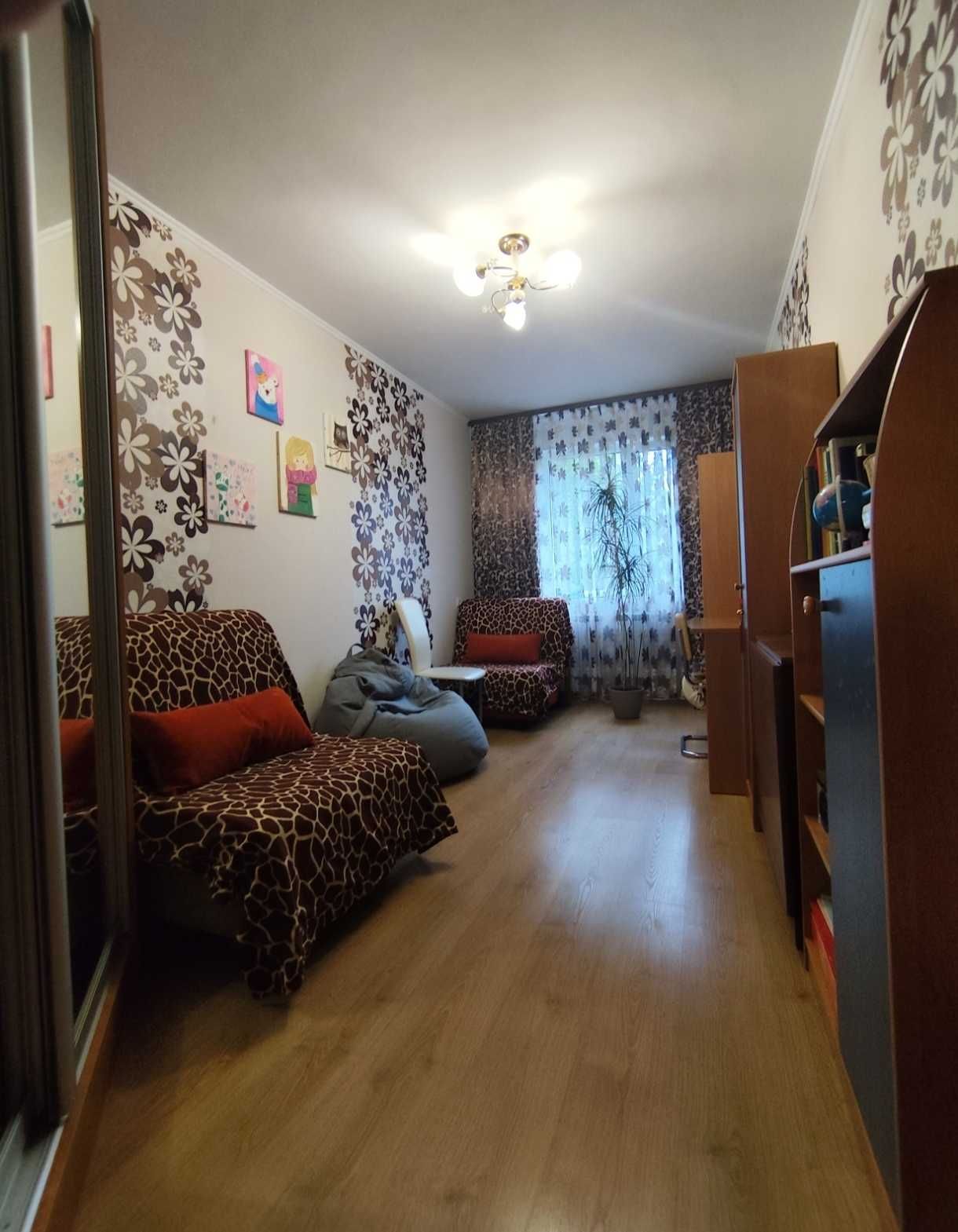 № 13705 - 2 к. квартира, Богунія, просп. Миру, 1/5 пов., панель, 44 м2