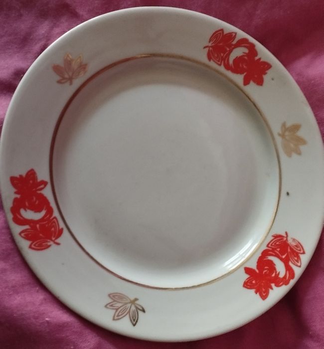 Продам посуду, тарелки