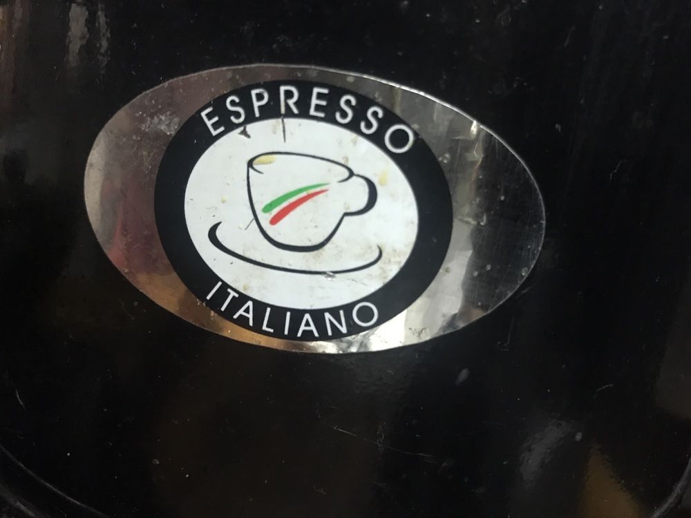 Compak Profesjonalny żarnowy młynek do kawy espresso italiano