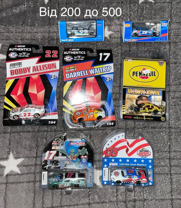 Продаю моделі 1:64 nascar