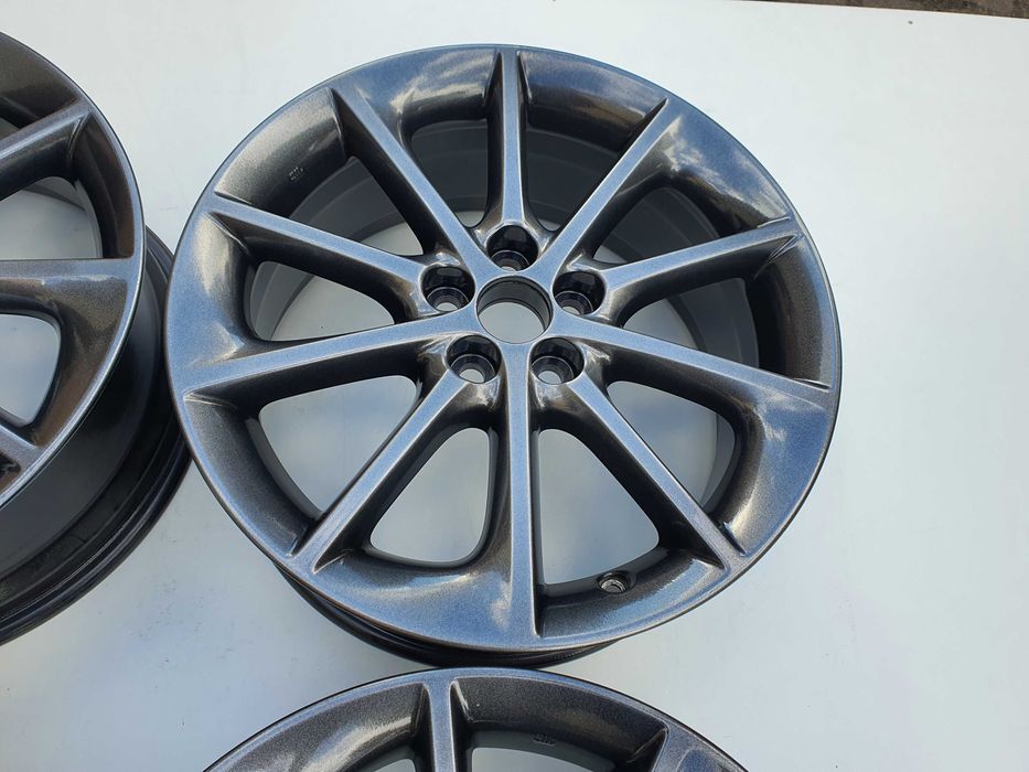 LEXUS CT ct200 17" f-sport 5x100 felgi aluminiowe 7J grafit