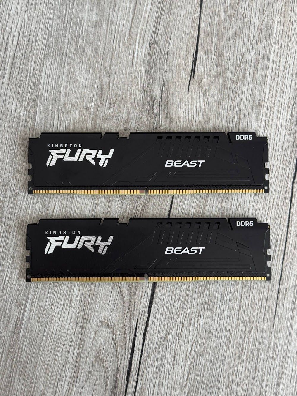 Оперативна памʼять Kingston FURY Beast DDR5 DIMM Kit 16GB 5600MHz CL40