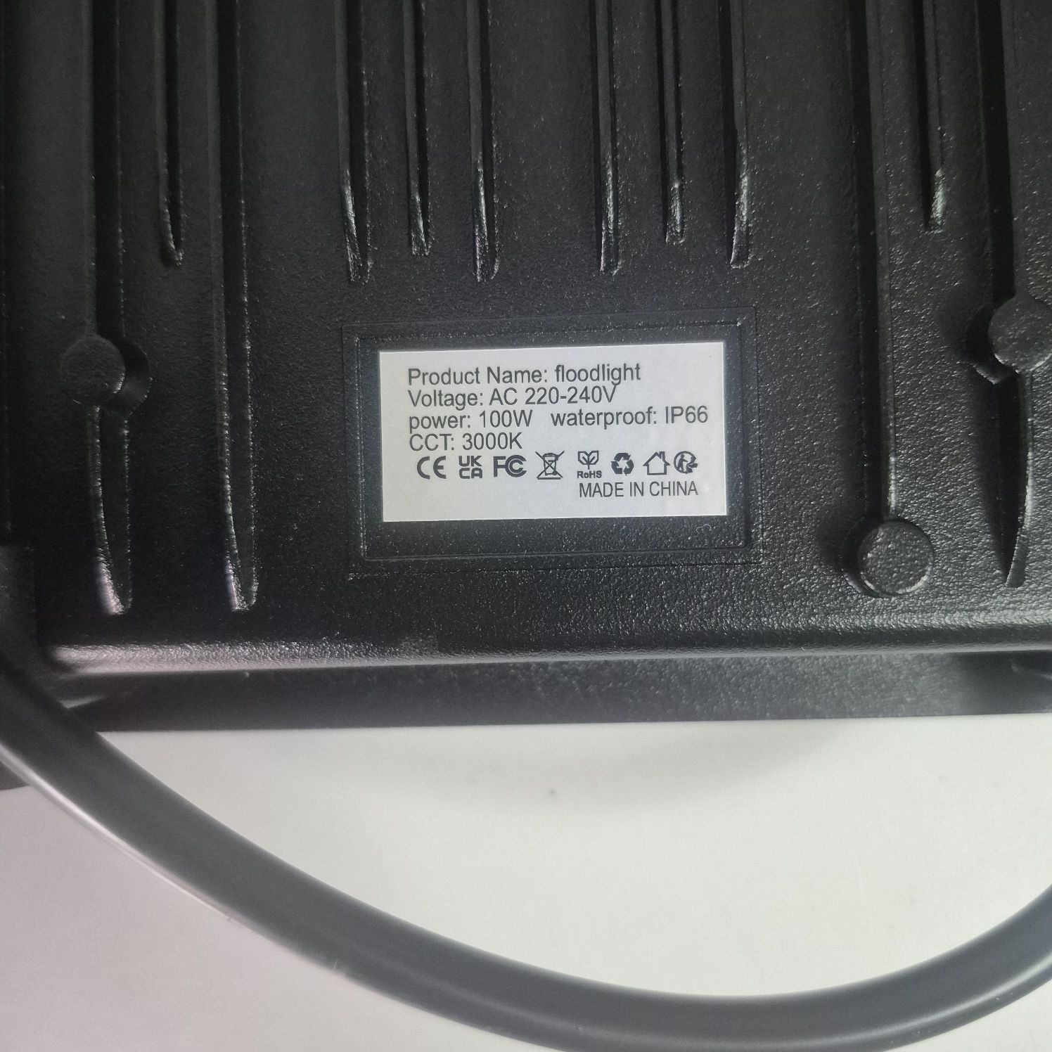 Led 100W Zewnetrzny IP 66 3000k z Przewodem i Wtyczka 
Ledy Nowe, mozl