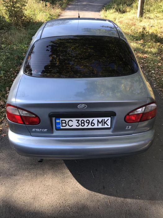 Автомобіль Заз Део Сенс