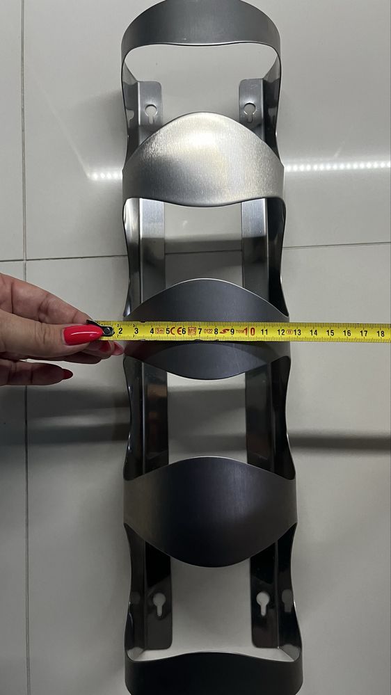 Wieszak na wino Ikea