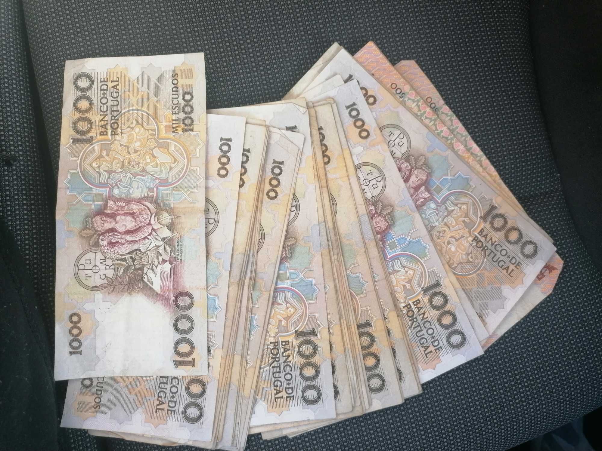 Escudos para colecionistas. Preço NEGOCIÁVEL