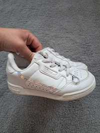 Białe adidasy dla dziewczynki Adidas