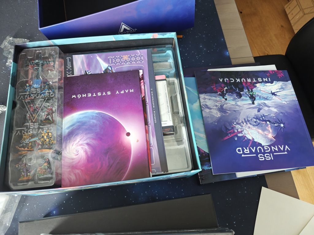 Iss vanguard PL + zaginiona flota, +akta personalne + koszulki