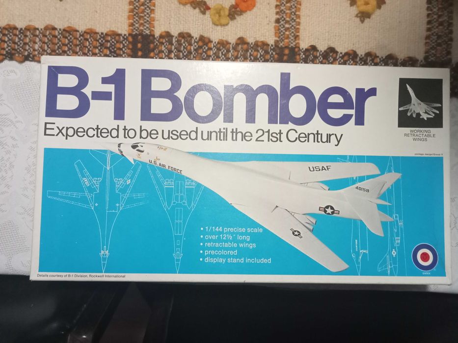 B-1 Bomber 1/144 Entex Industries