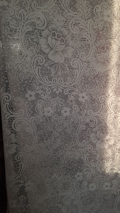 Гардина кремового цвета