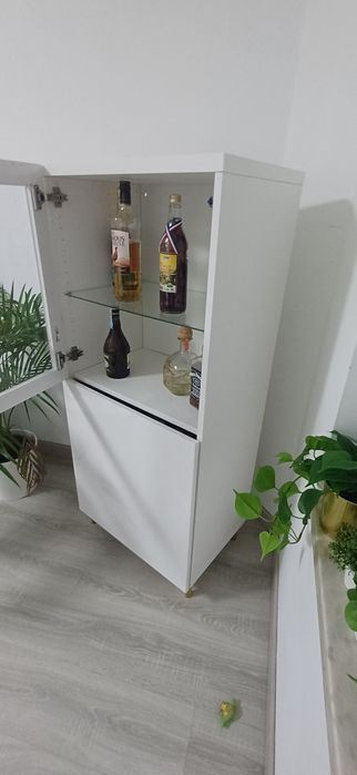 Movel Ikea vitrine