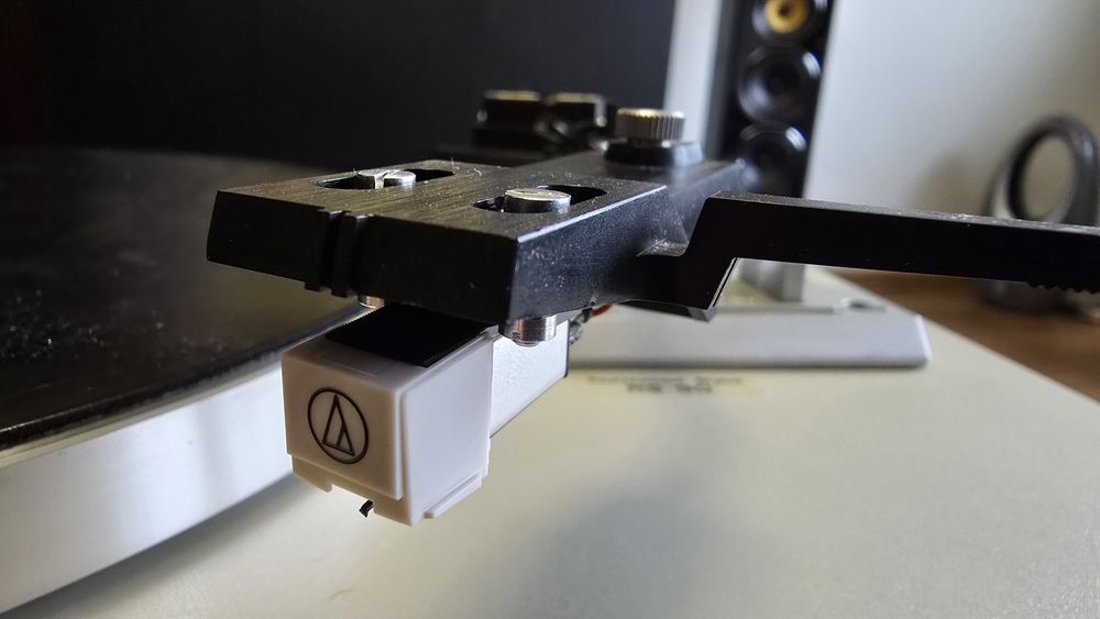 Gramofon Akai AP-B20