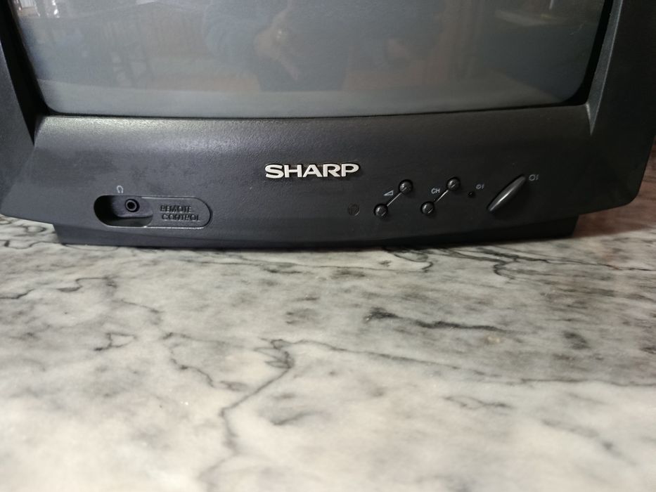 Televisão Sharp a cores