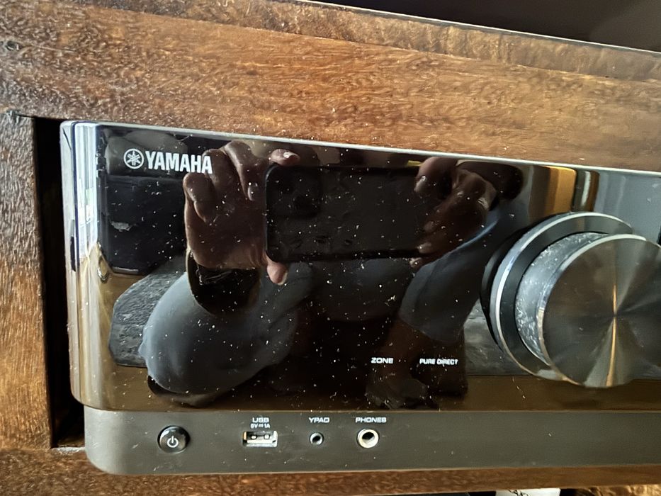 Amplituner Yamaha music cast RX-V4a